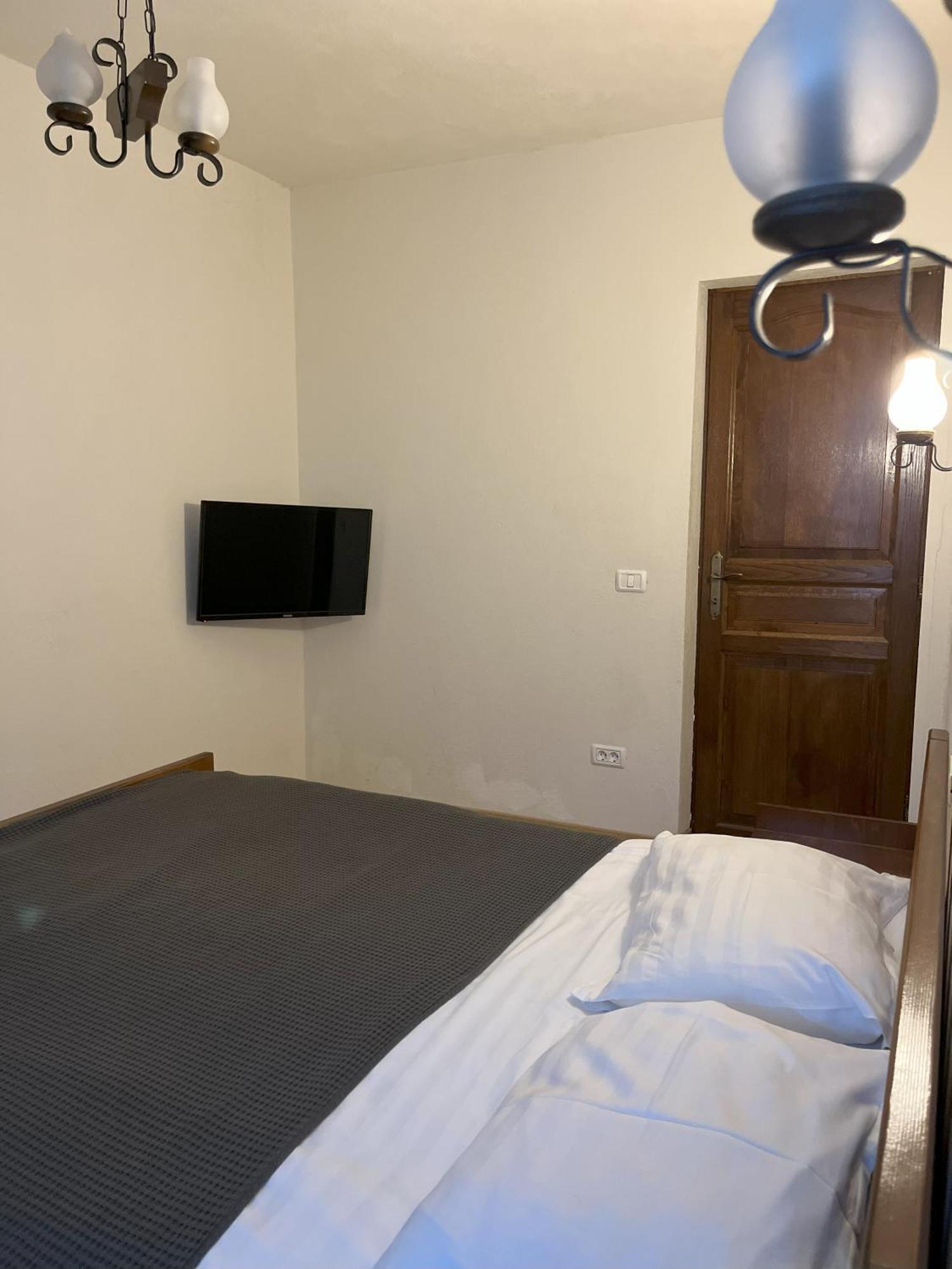 Cozy Apartment Braşov Esterno foto