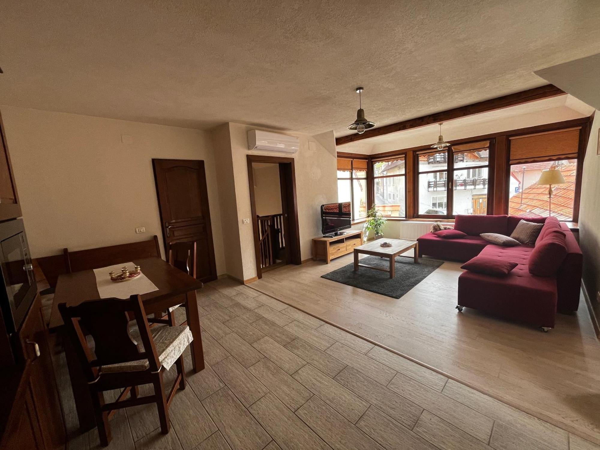 Cozy Apartment Braşov Esterno foto