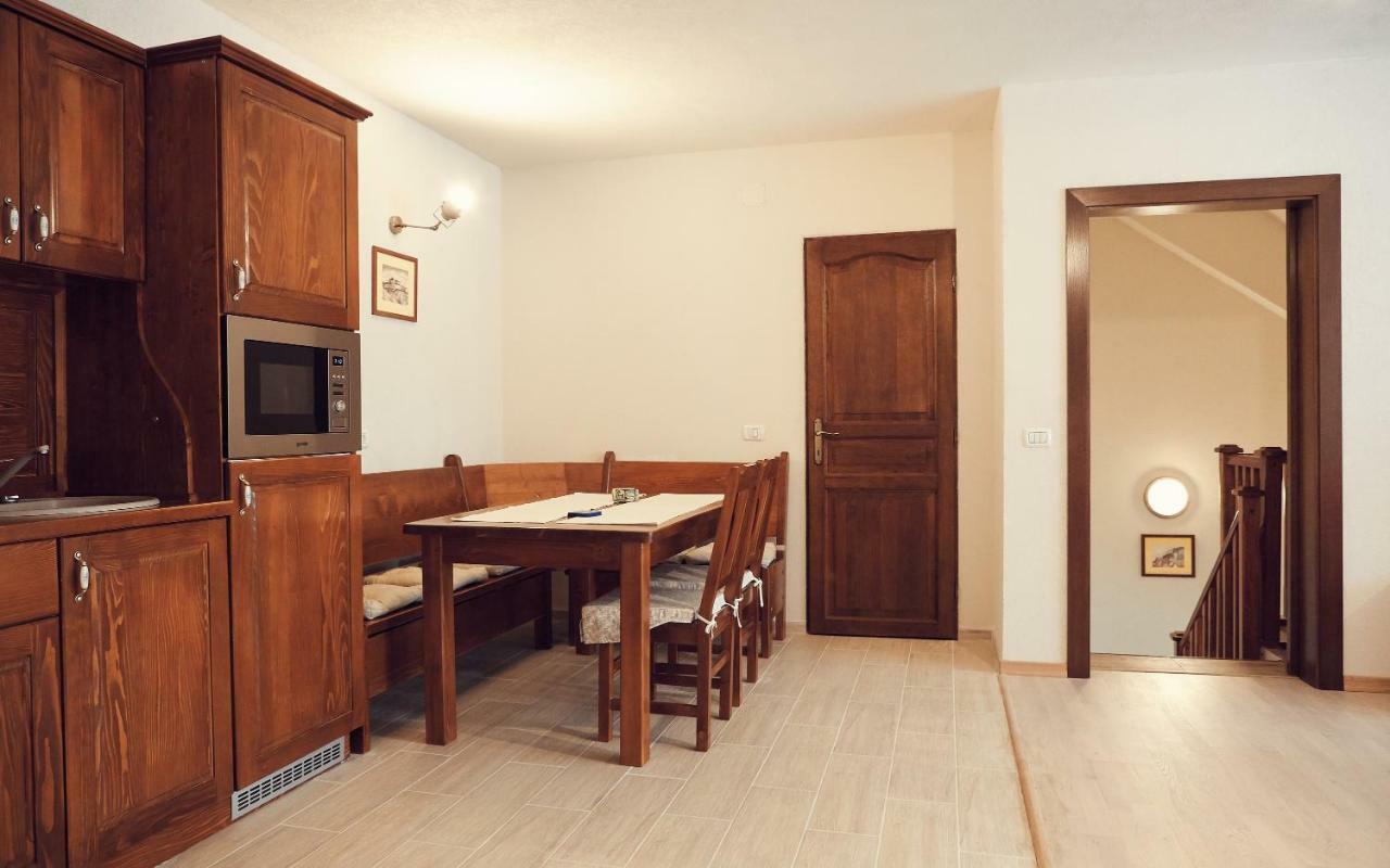 Cozy Apartment Braşov Esterno foto