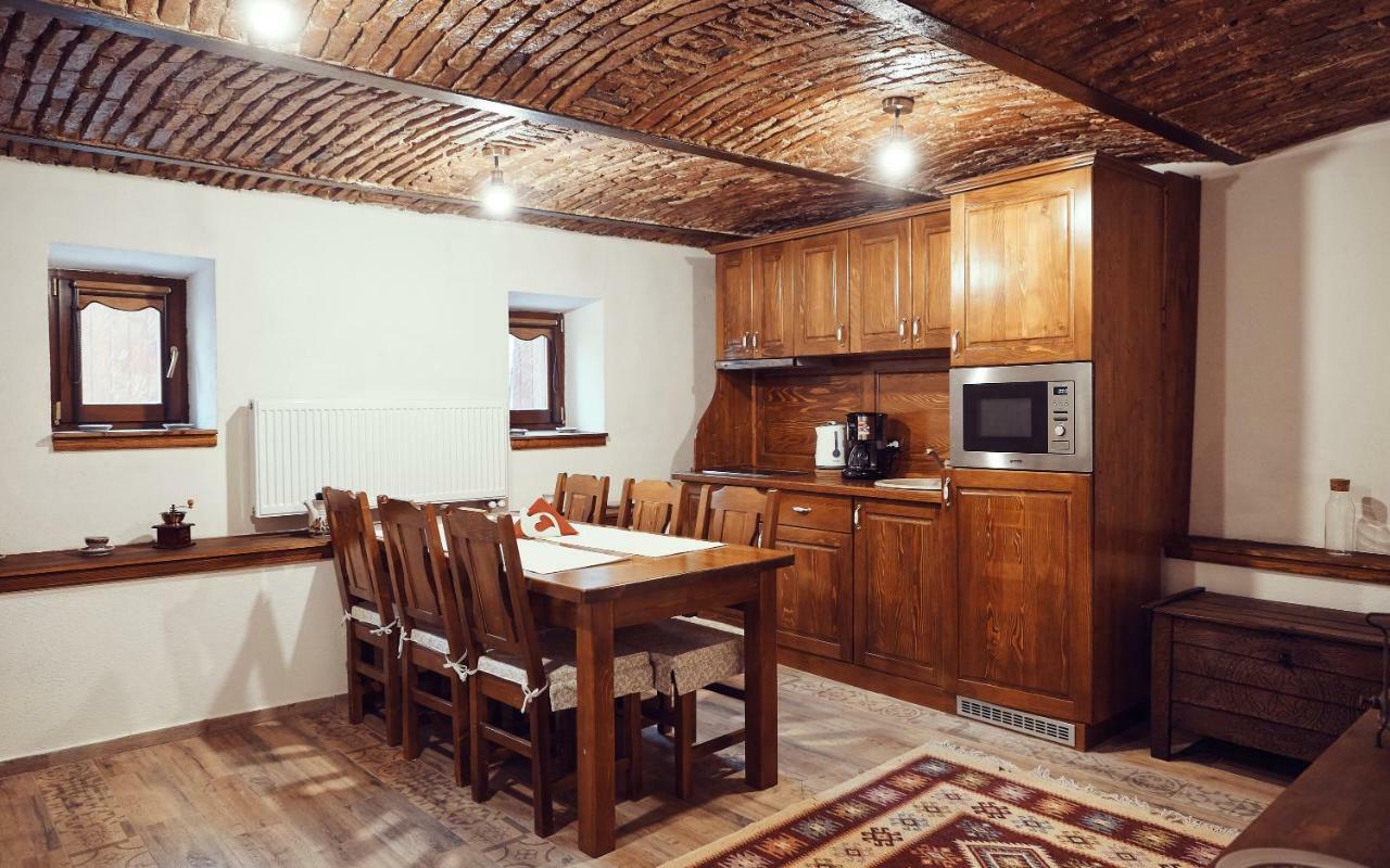 Cozy Apartment Braşov Esterno foto